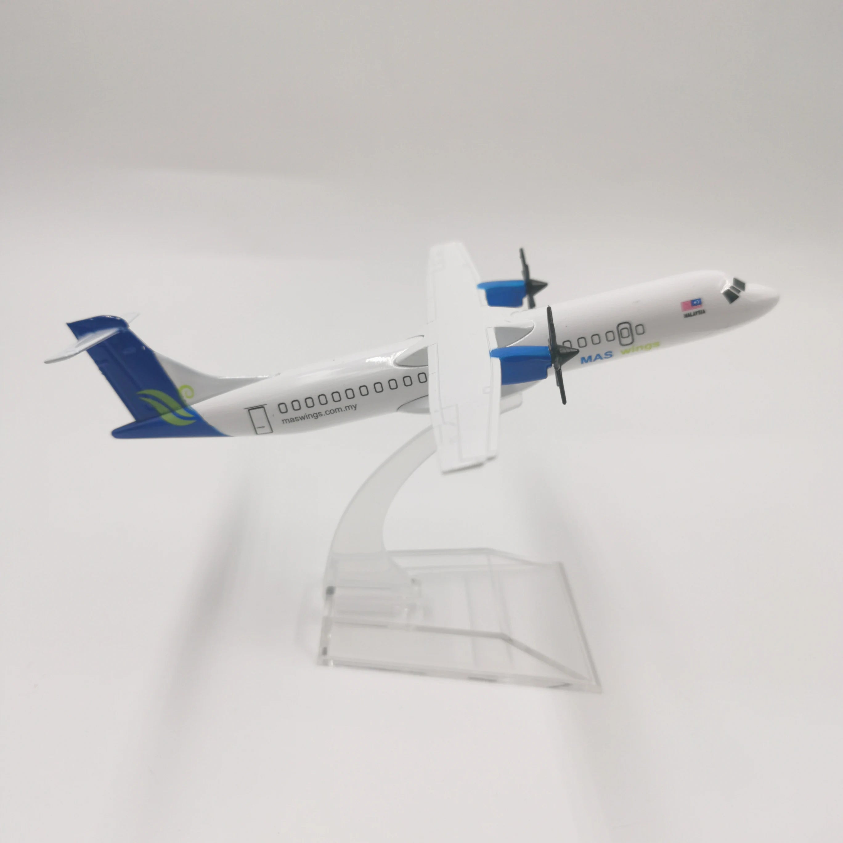JASON TUTU 16cm Malaysia Airlines East Horse ATR72-600 Plane Airplane Model Aircraft Model Diecast Metal 1/400 Scale Planes