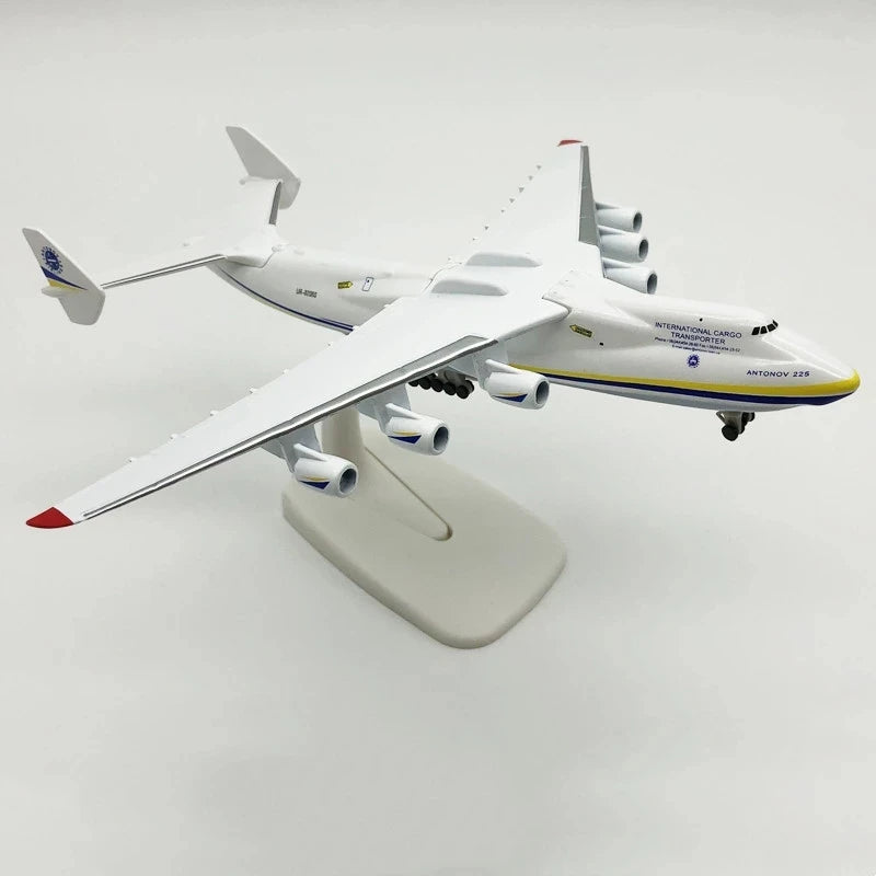 1/400 Scale 20CM Alloy Antonov An-225 "Mriya" A380 330 747 777 Airplane Diecast Model Child Toy For Gift Collectible Miniatures