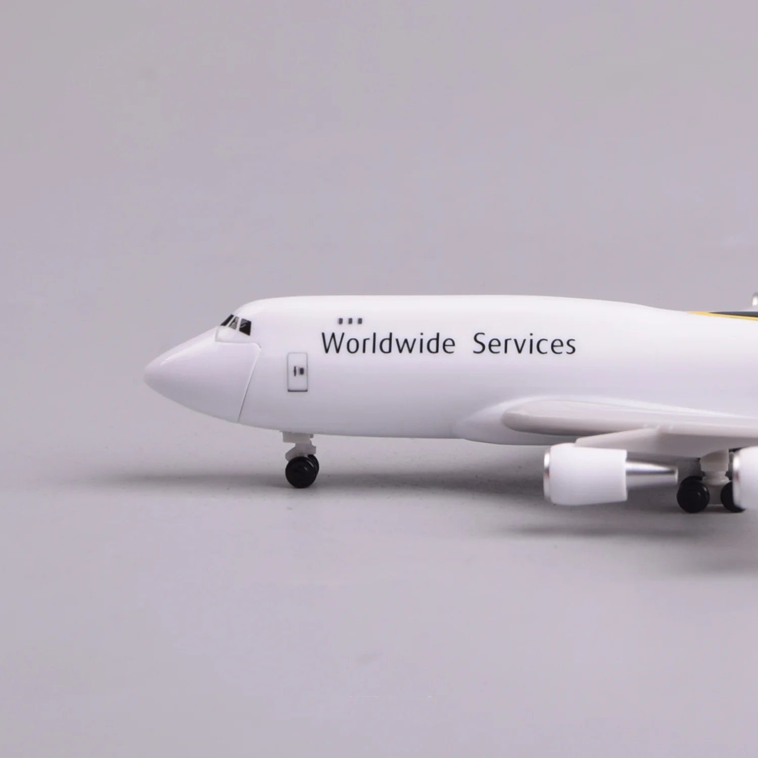 20cm Scale Aircraft Open Cargo Door UPS B747 Cargo Aircraft Model Adults Fun Toy Airplane Diecast ABS Gift Collectible Miniature