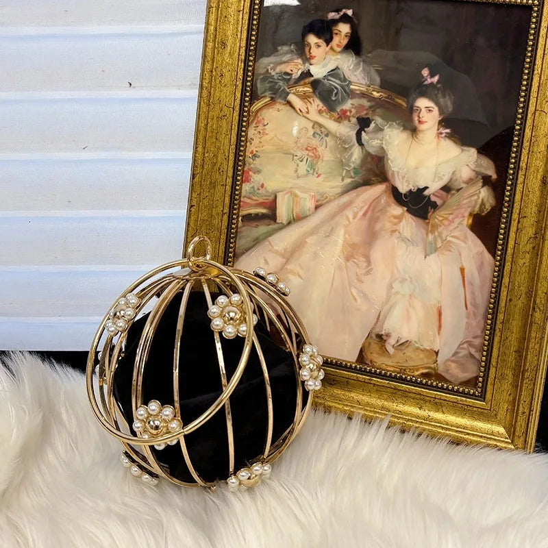 2025 Luxury Hollow Metal Clutch Floral Beaded Lantern Purse for Weddings Parties Evening Bag Chain Floral Ladies Handbags