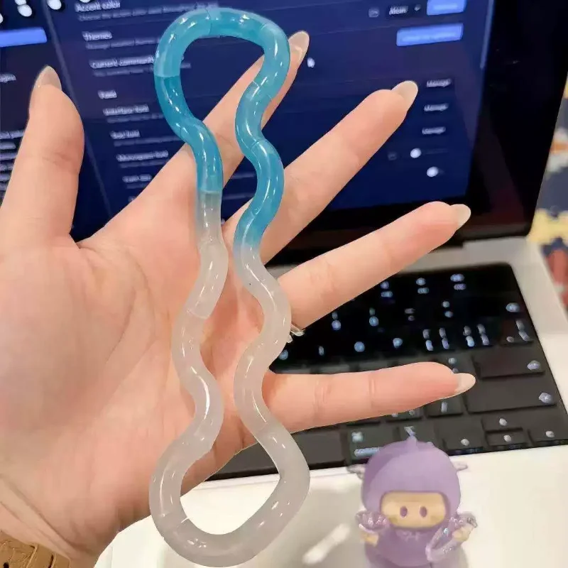 New silicone temperature changing twisting and finger decompression toy pinch pressure plate play gradient color focus training