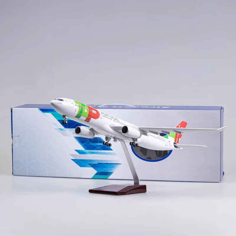 New 1:135 Scale Diecast Resin Model Air Portugal Airbus A330 Airways Airplane Aircraft Collection Display Decoration Gifts