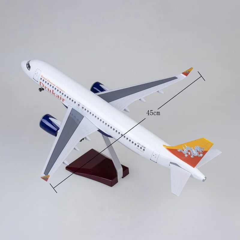 47cm Airplanes A320 Neo Drukair Airlines Plastic Model Plane Toy  With Landing Gear Wheels Light Collectible Display Gift