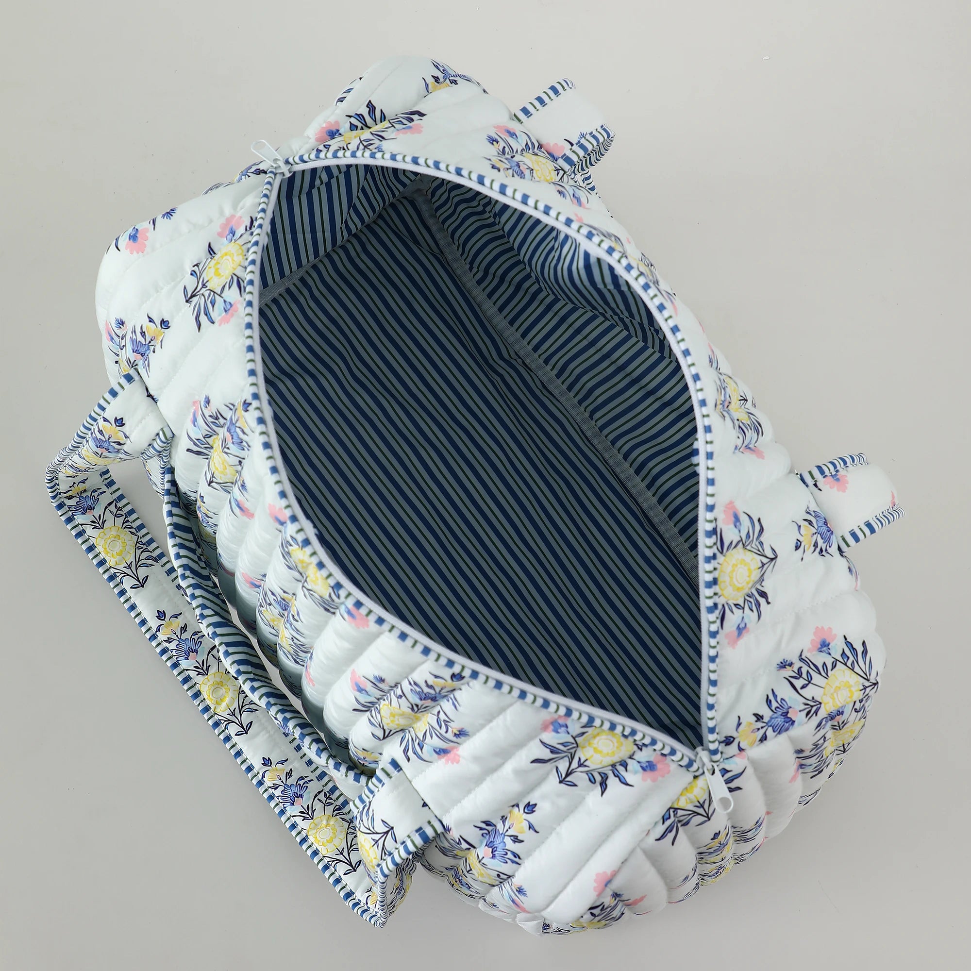 Large Quilted Travel Bag For Women Weekender Bag Floral Block Print Cotton Luggage Overnight Duffle Bags
