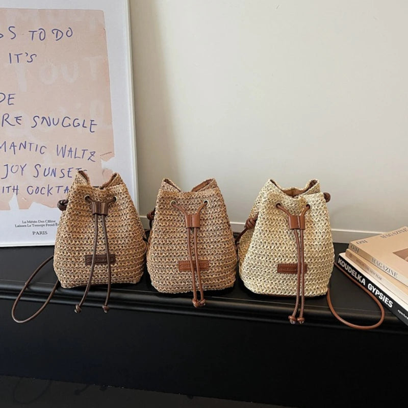 New Women Handmade Woven Mini Crossbody Bag Fashion Versatile Beach Straw Woven Bucket Purse Casual Simple Shoulder Underarm Bag