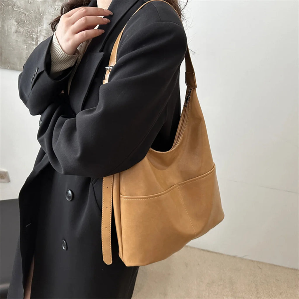 Retro Women Shoulder Bag Solid Quilted Tote Bag Waxed PU Leather Large Capacity Crossbody Bag for Daily Commute Shopping