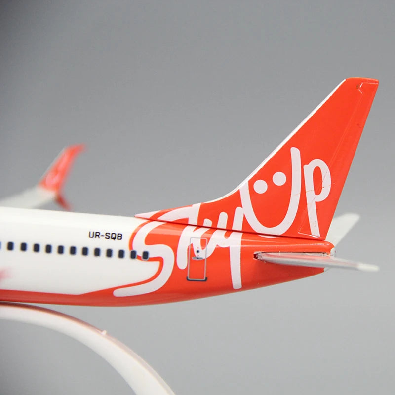 1:200 Scale B737-800 Skyup Airline ABS Plastic Airplane Model Toys Aircraft Plane Model Toy Assembly Collection Display Gifts
