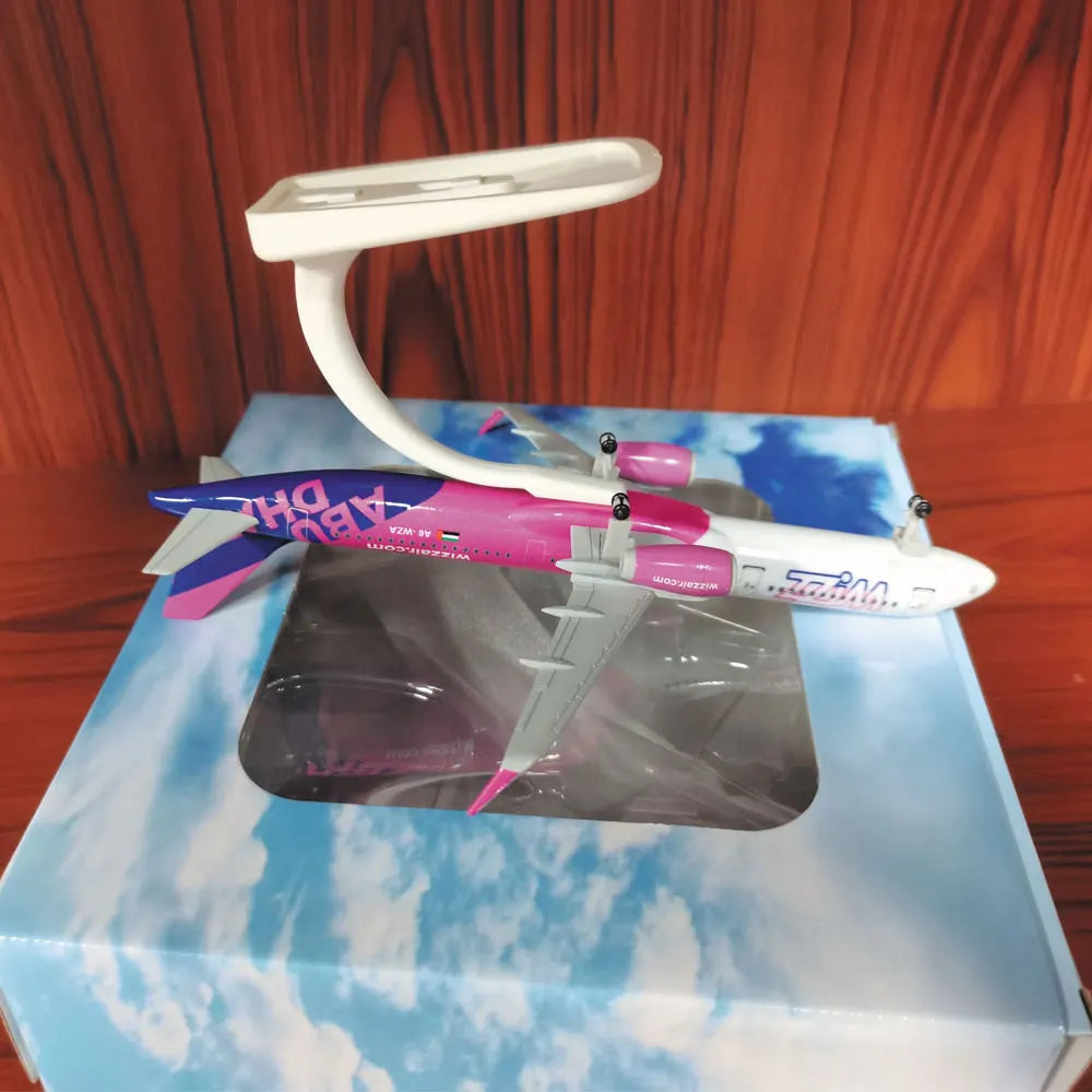 20cm 321 wizz Airplane Model WIZZ AIR A321 Aircraft miniature plane alloy Metal Airplane Scale 1 400 Collected Gift