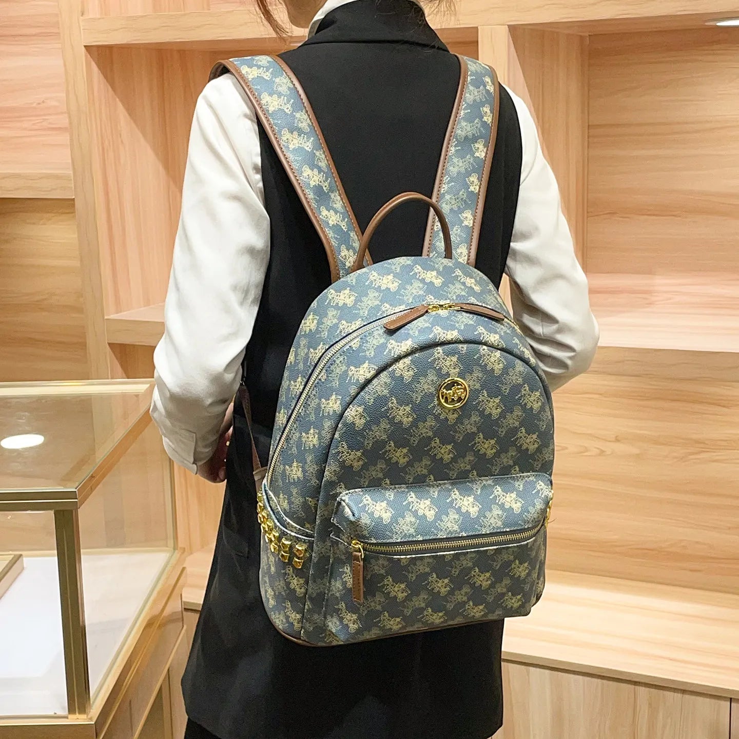 Luxury Minimalist Vintage Diaper Bag Women's Large Capacity Designer Tote Elegant Classic Fashionable Stylish Commuter Shoulder