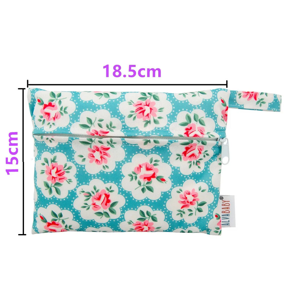 2PCS Reusable Mini Wet Bags 18.5cmx15cm Washable Cloth Bags with 1 Zipper for Menstrual Pads Breast Pads Baby Wipes Storage Bag