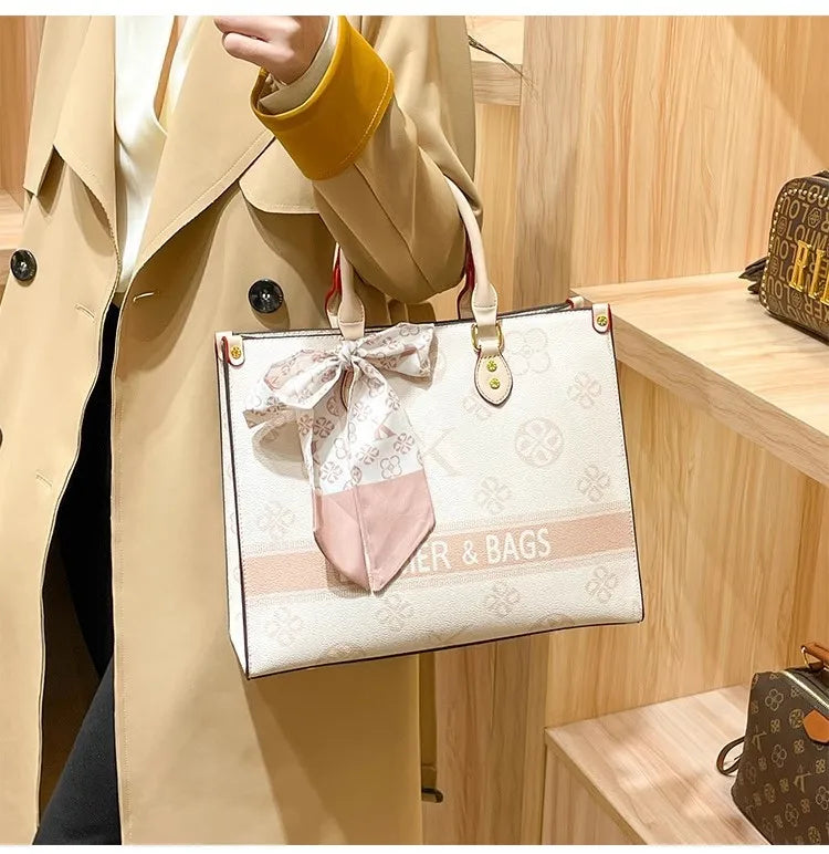 Luxury Brand Famous Designer Leather Diaper Bags For Women Elegant Classic Large Capacity Minimalist Shoulder Bag Paris