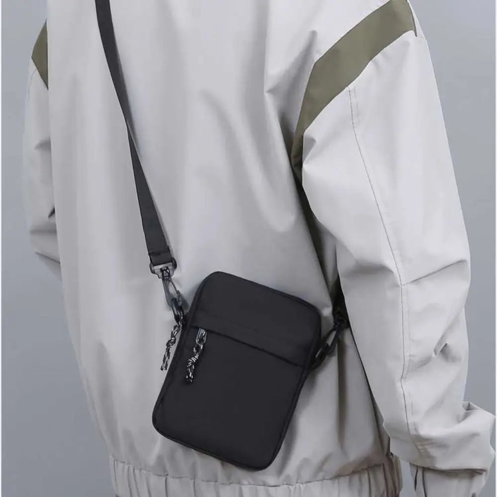 New Casual Men Messenger Bag Nylon Korean Sports Shoulder Bag Student Phone Bag Simple Shopper Bags Small Handbag