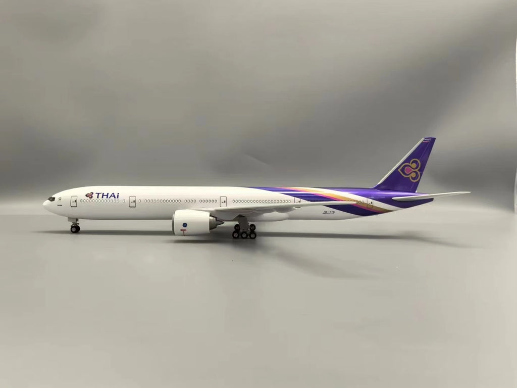B777 Thai Airlines 47CM Diecast Resin Airplane Model with Stand Toys Model Plane 777 Display Collectible Model Kit for Gifts