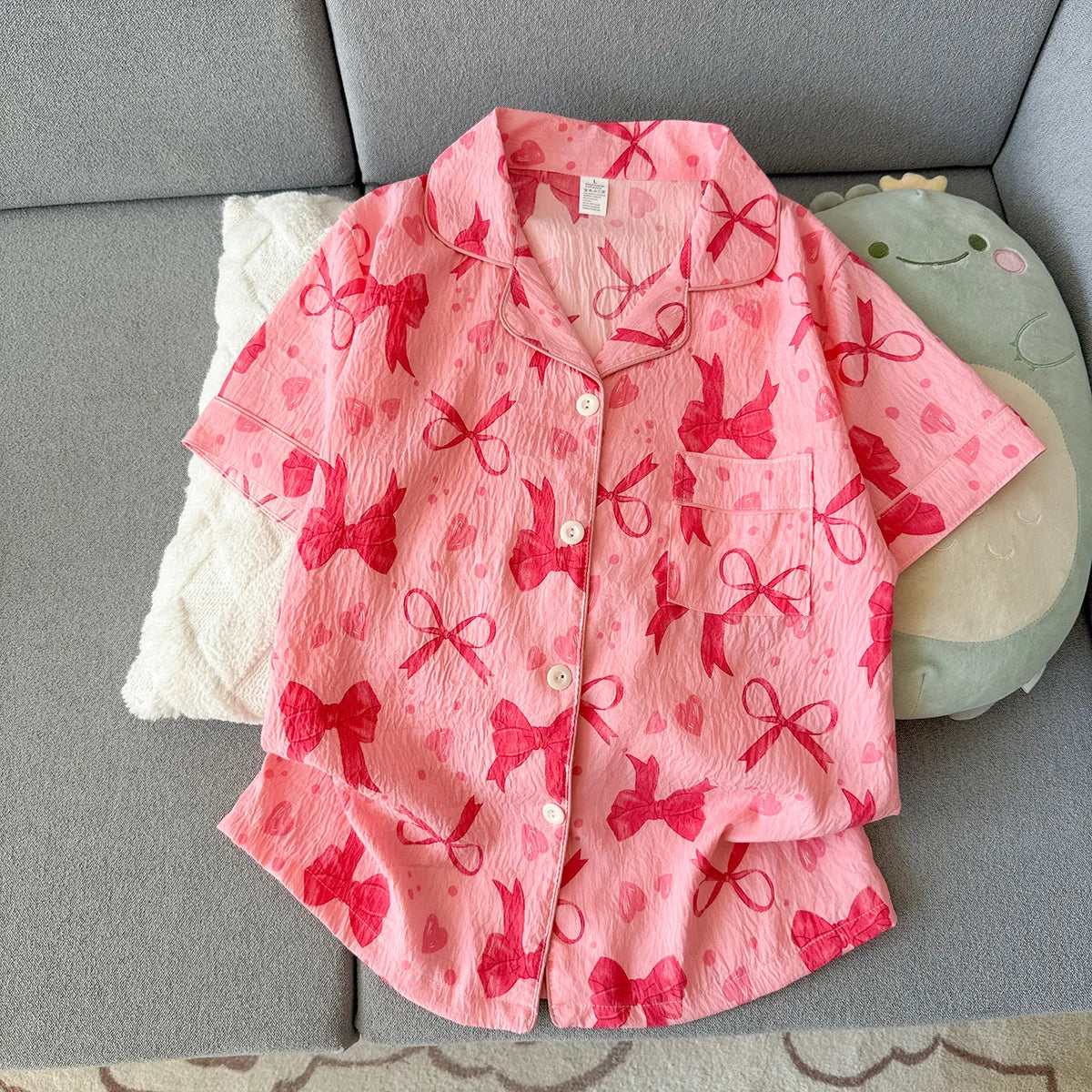 Women's Summer Pajamas, Thin Style with Bow Pattern, Short-Sleeved Shorts, Sweet and Cute, Can Be Worn Outside in Summer, Two-Piece Home Wear Set