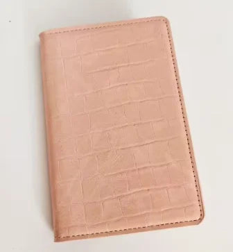 Fashion Crocodile Pattern Leather Passport Holder Custom Name Travel Luggage Tag Engrave Initials Retro Luxury Card Holder Gift