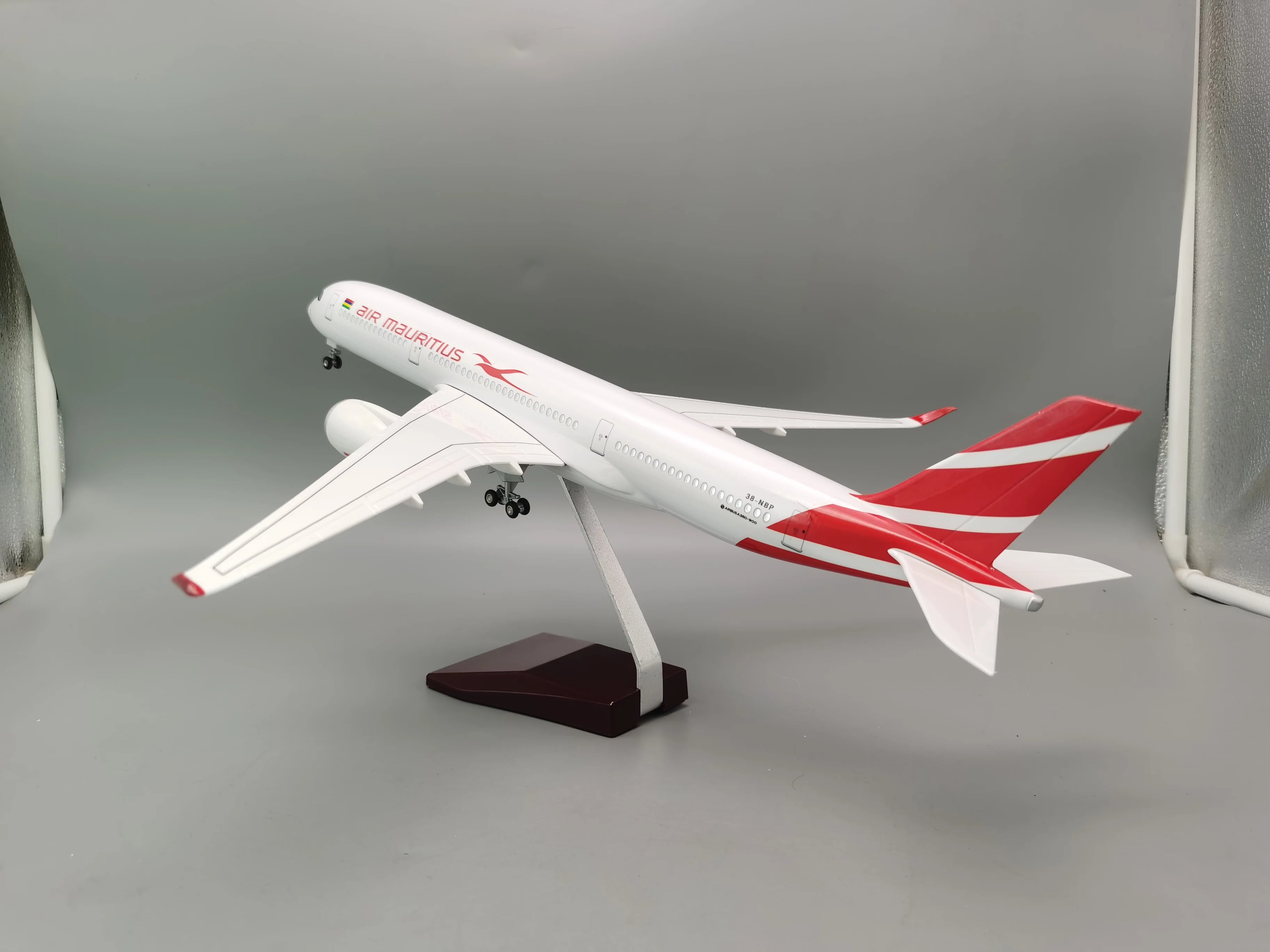 1/142 Scale 47cm Large Plane Model Air Mauritius A350 Resin Diecast Airplanes Building With Stand & Wheels Aviation Collection