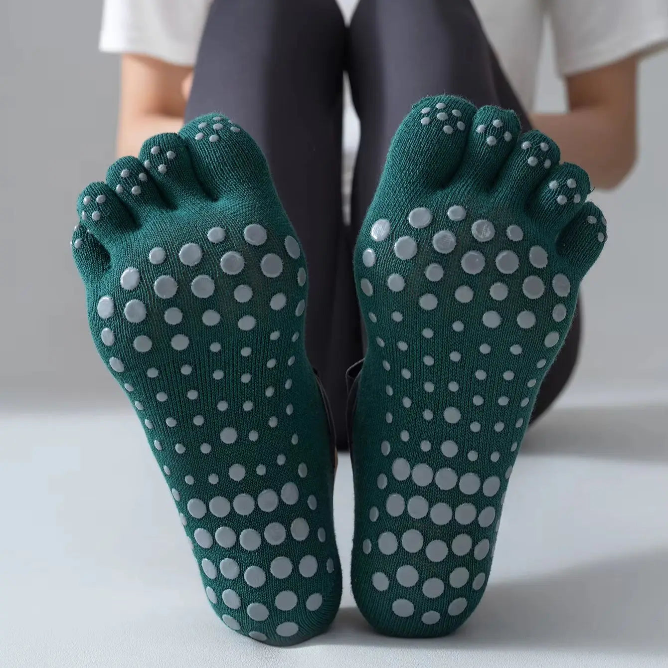 Women's gradient colored yoga non slip socks, professional non slip boat socks, Pilates breathable sports fitness socks
