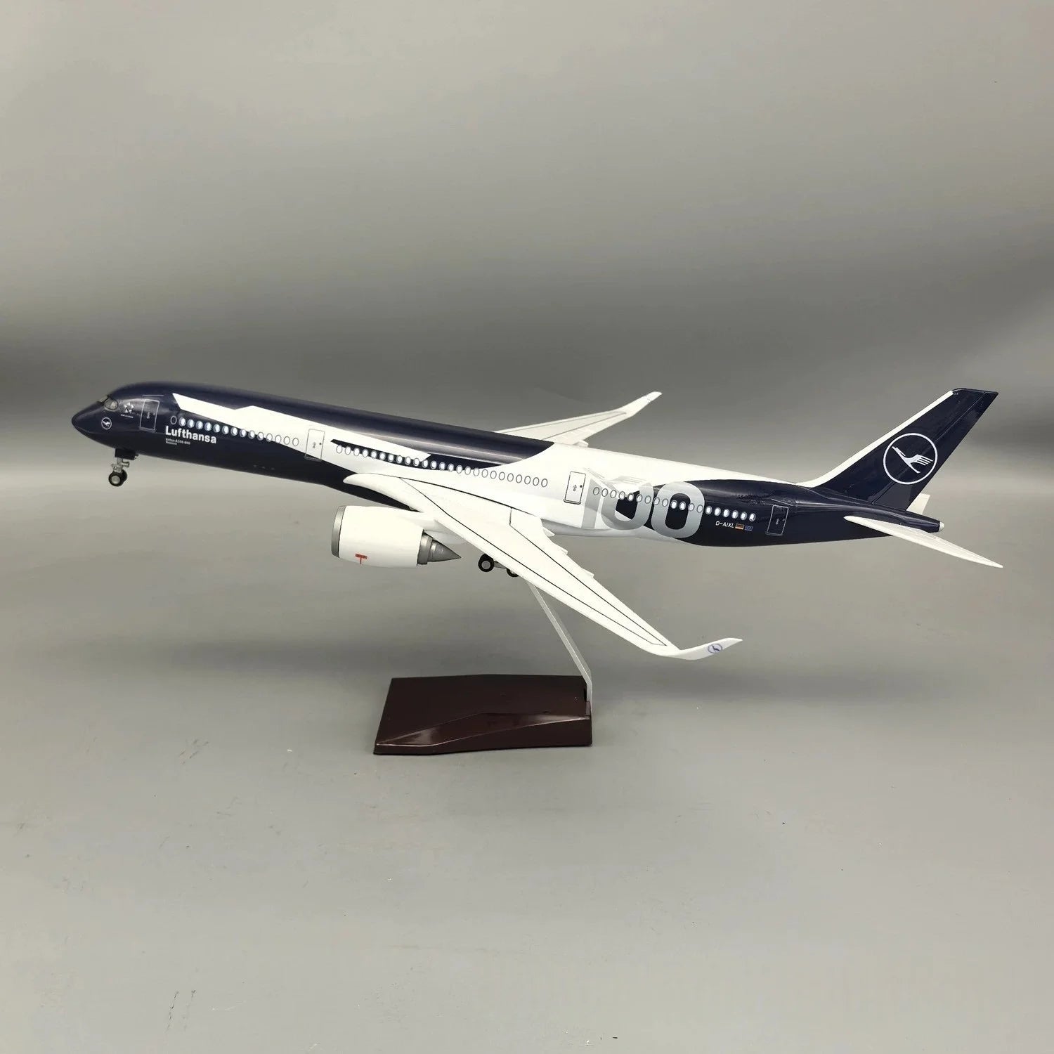 43-47cm Large Scale Lufthansa100 Years Collectible A350 380 B747 787 Diecast Resin Airplane Model for Collection Display or Gift