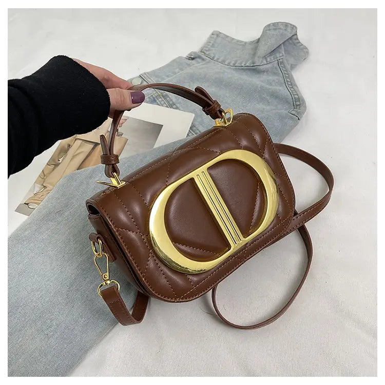 Luxury Chic Designer Diaper Bag For Women Large Capacity Tote Elegant Leather Crossbody Handbag For Fashionable And Practical