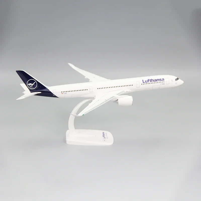 New 1/200 Scale A350-900 Lufthansa Airline Aircraft Plastic ABS Assembly Plane Model Airplanes Toy Collection Display Gifts Fans