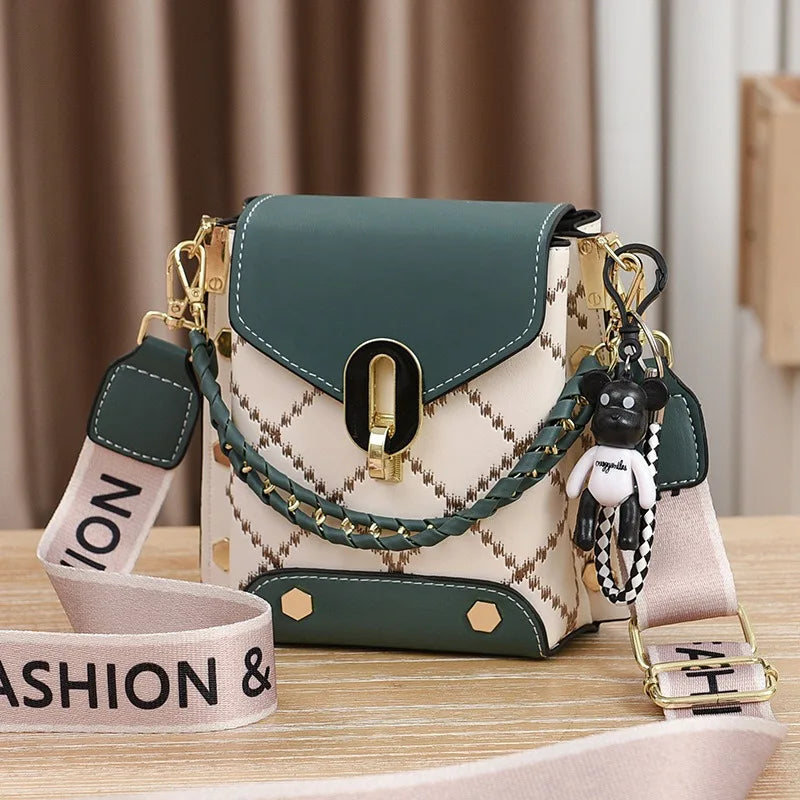 Korean Version of Simple and Fashionable Small Square Bag Fashionable Versatile Shoulder Messenger Bag Trendy Mini Mobile Phone