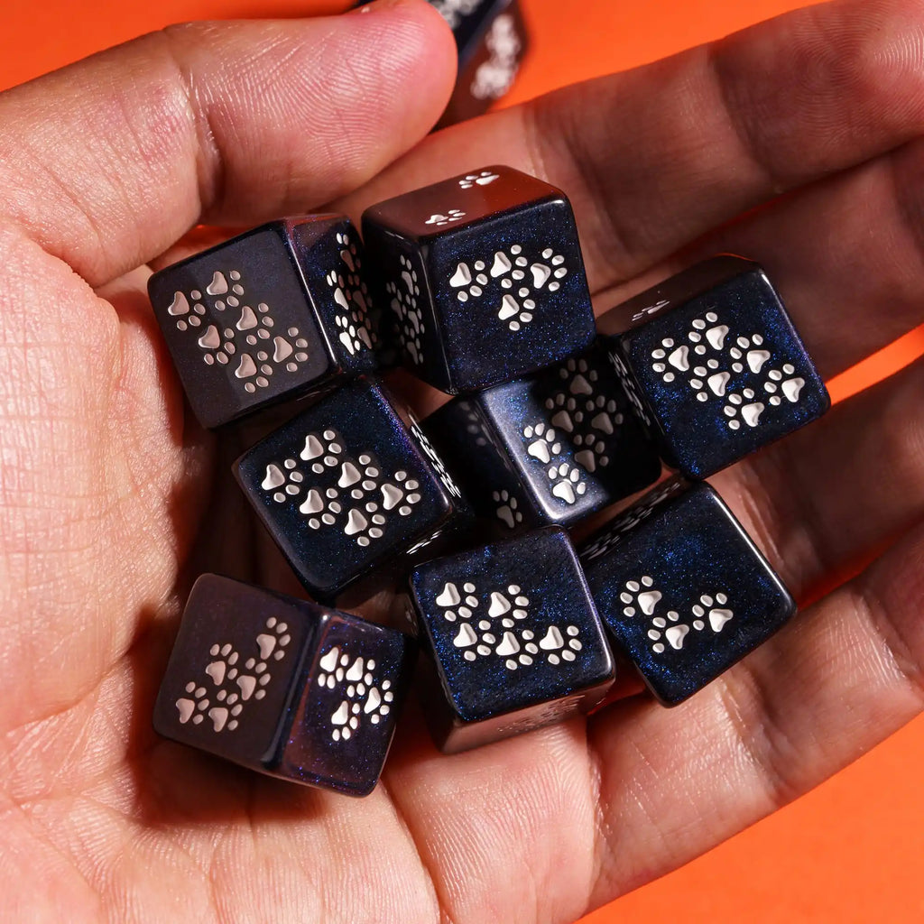 5Pcs Cat Claw D6 Dice Cute Cubic Dices 6 Sides D6 Resin 16mm Standard Polyhedral Dice Set for Tabletop Games Magic The Gathering