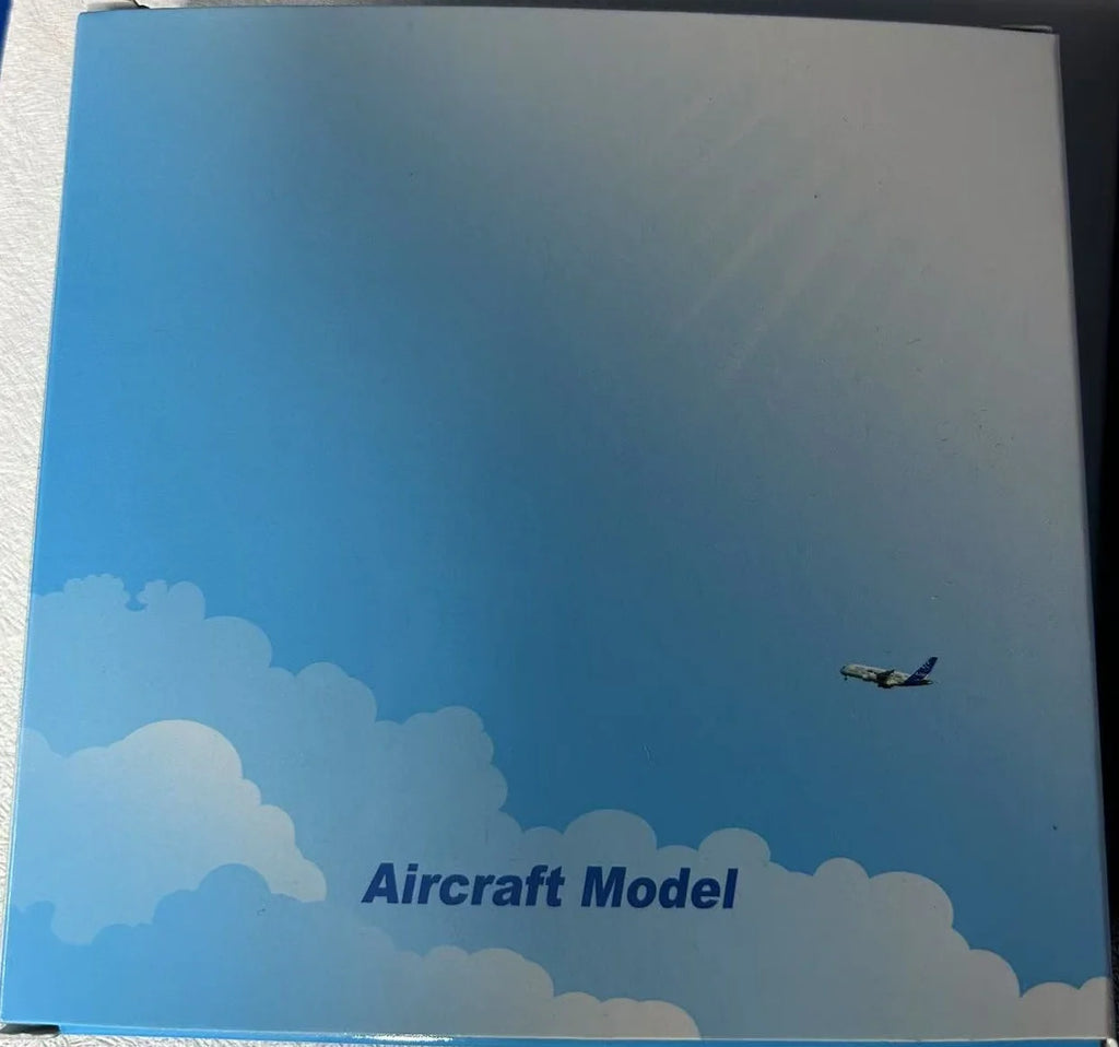 16CM 1:400 Indonesia Batik Air B787 Airplane Model with Base Alloy Metal Aircraft Toy Plane Collectible Souvenir Display Model