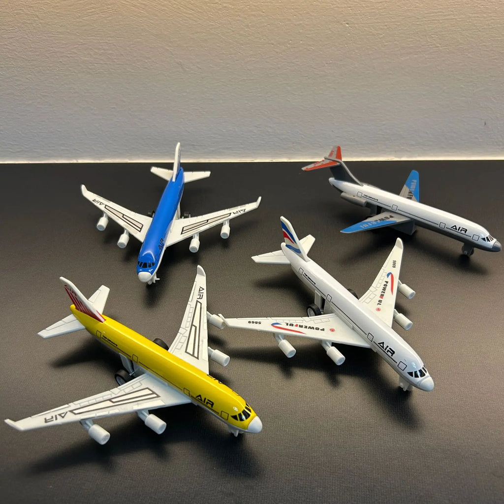 Miniature Aviation Model Children Toy Simulation Alloy Aircraft With Pull Back Passenger Model Airplane Collection Boys Toys