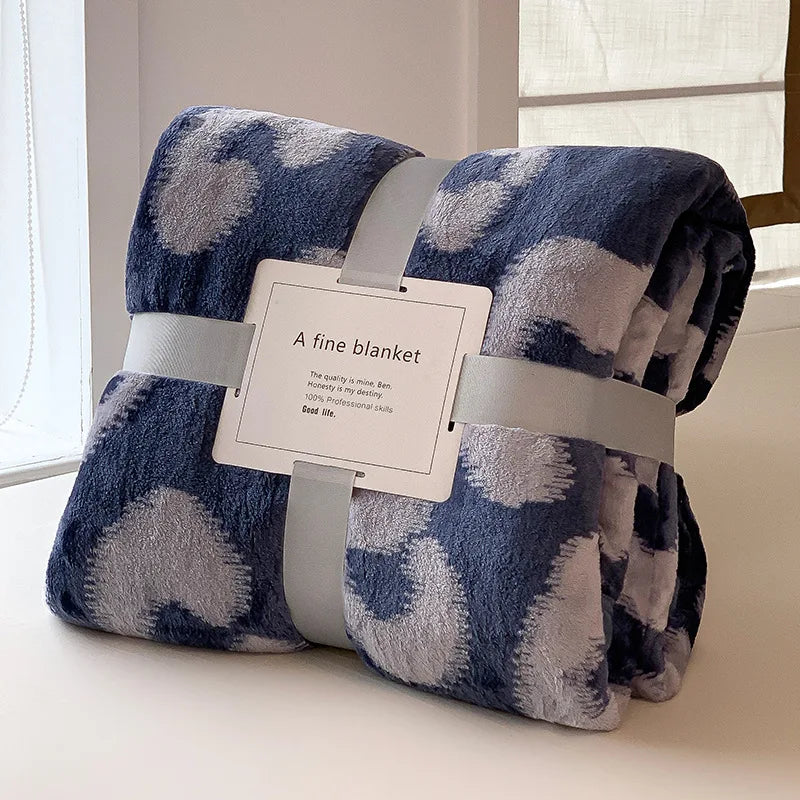 Luxury Flannel Travel Blanket for Airplane Lightweight Office Nap Soft Blanket Non-shedding and Colorfast Multi-purpose Blankets