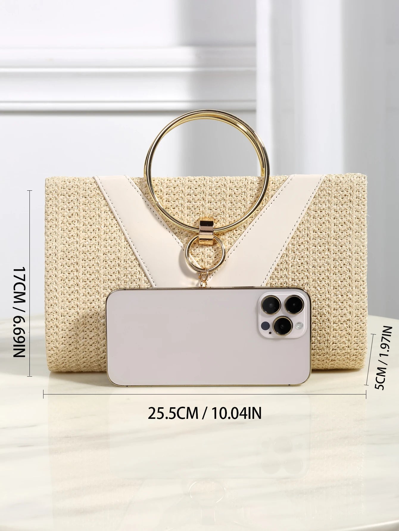 Glitter clutch bag with tassel decoration and loop handle, evening bag for evening party, fashionable and versatile women's bag