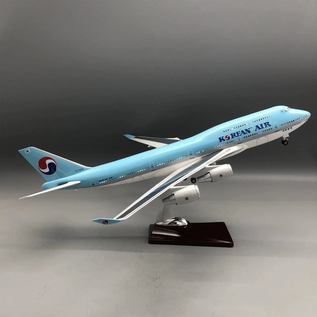 47cm Resin Plane Model B747 Korean Air Diecast 1/150 Scale Airplanes LED Lights Cabin Door Can Open Adults Toy Static Collection