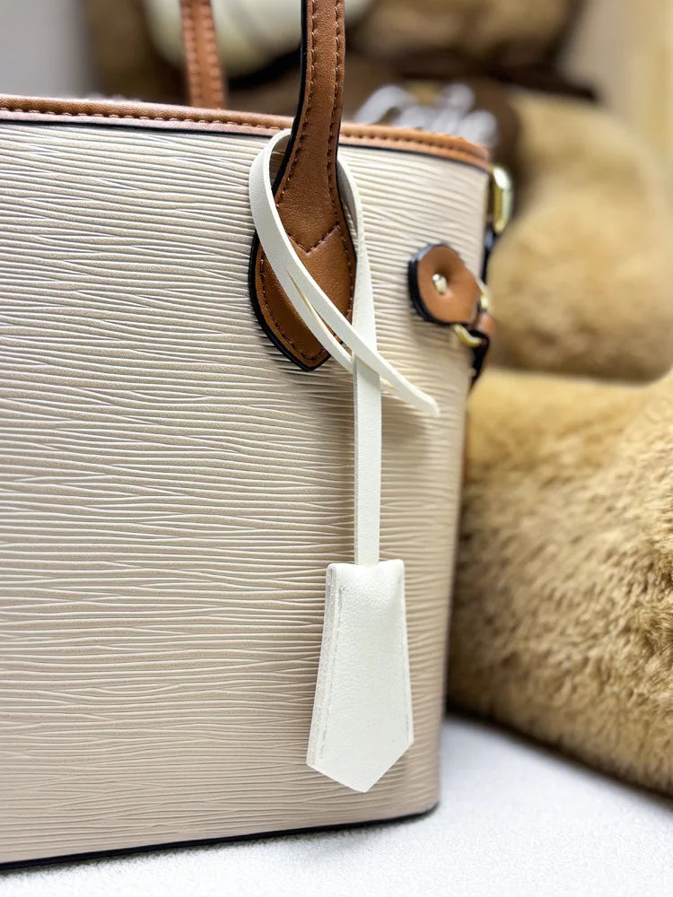 Free Customizable letter new PU leather bag accessories multi-color personalized luggage tag pendant in stock boys and girls