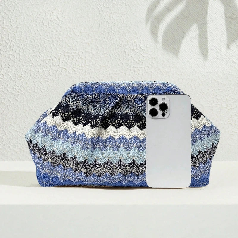 2026  Knitted Zigzag Pattern Clutch Bag Ethnic Style Bohemian Summer Pleated Cloud Clasp Bag Versatile Holiday Beach Evening Bag