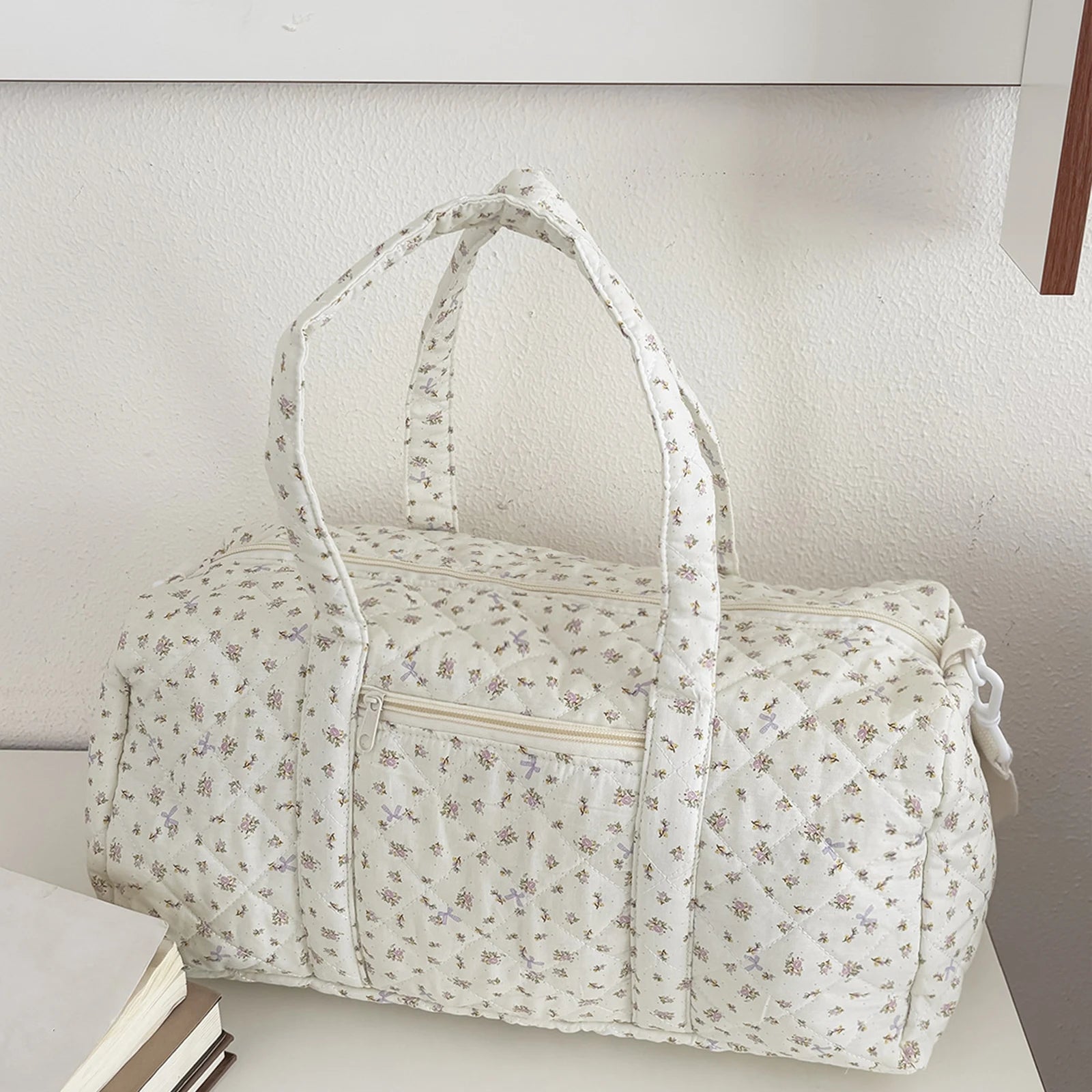 Cotton Quilted Duffle Bag with Zipper Travel Bag Floral Print Tote Bag for Women Weekend Travel Shopping