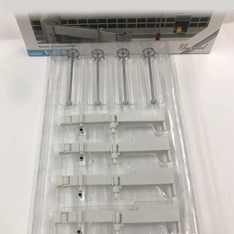 Scale 1:400 Simulation Airport Ground Service Lifting Corridor Bridge Street Light Passenger Plane Scene Ccessory Model Toys