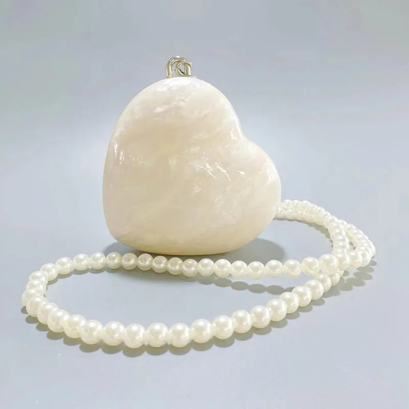2025 New Fashion Acrylic Hearts Evening Clutch Bag Luxury Pearl Chains Shoulder Crossbody Bags Lady Wendding Party Shell Handbag