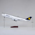 1:150 Scale 47cm Lufthansa B747-8 Airplane Model 747 Aircraft Model with Lights and Landing Gear Die-cast Resin Model Airplane