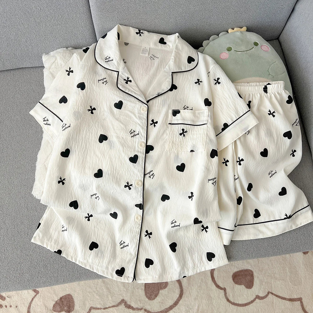 Women's Summer Thin Pajamas with Heart-Shaped Pattern, Short-Sleeved Shorts, Sweet and Cute, Can Be Worn Outside in Summer, Two-Piece Home Wear Set