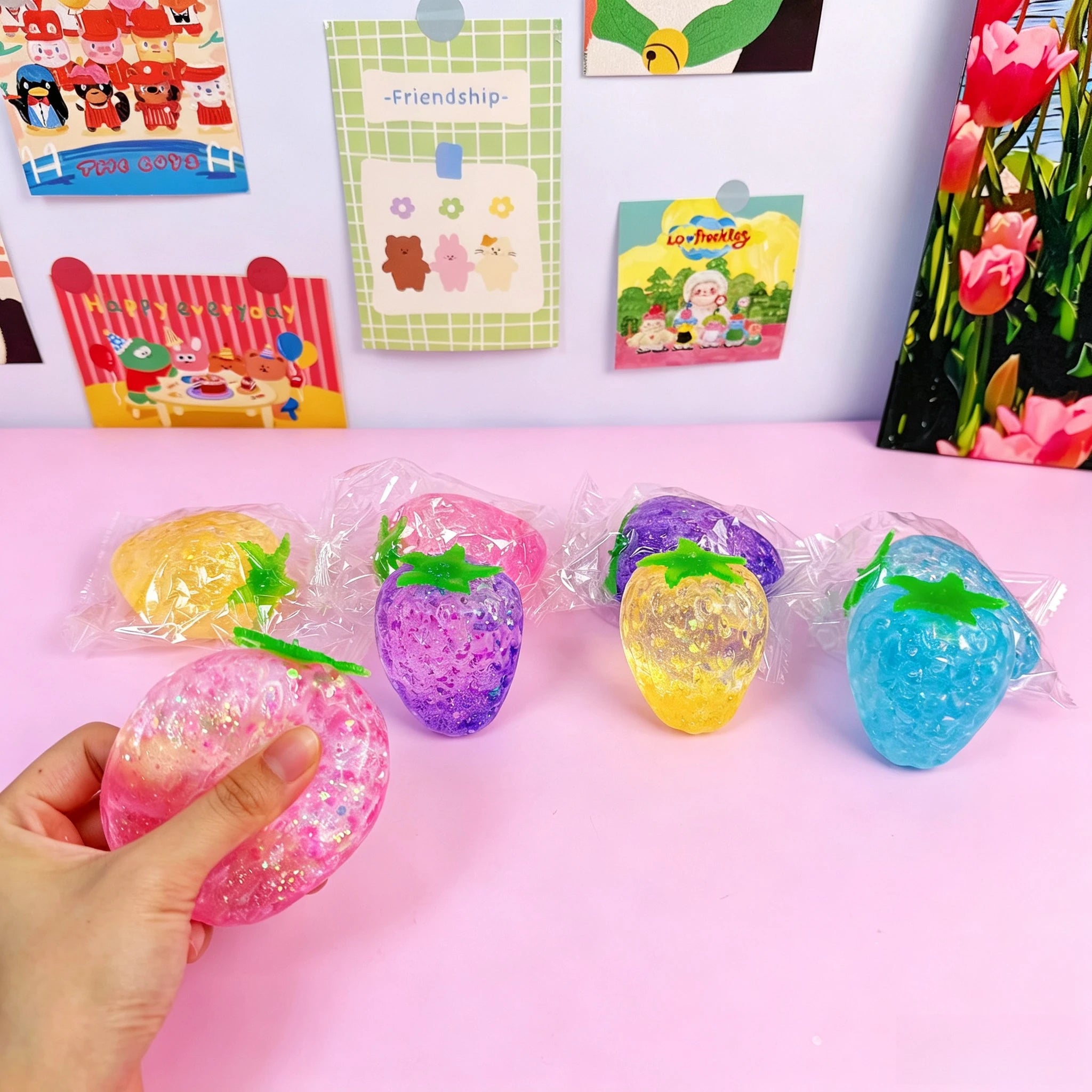 Glitter Maltose Strawberry Squishy Toy Transparent Sparkle Squeeze Fidget Toy Stress Relief Fruit Decompression Toy Kids Gift