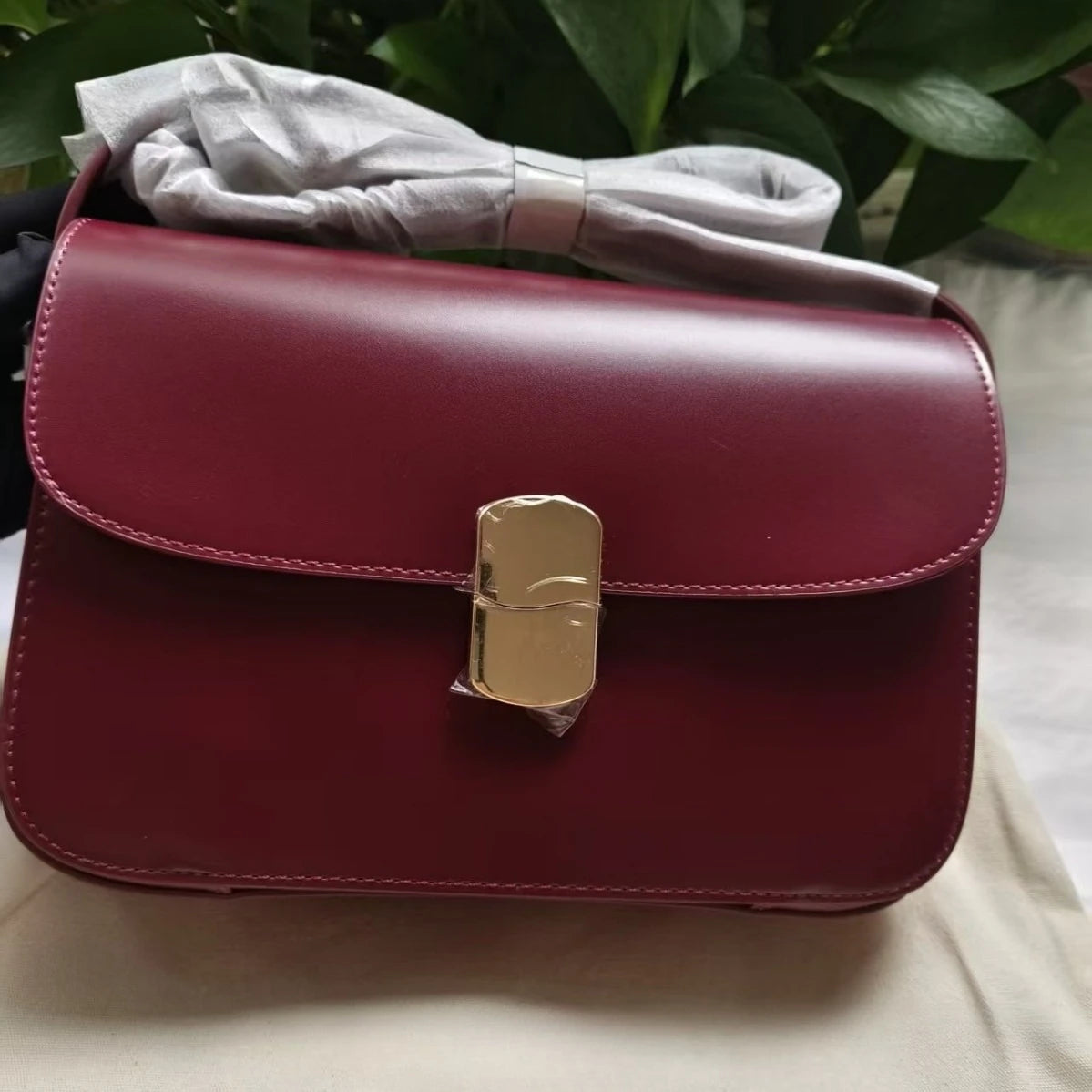 New SE bag, women's messenger bag, fashionable leather bag, high-quality commuter bag, small square bag