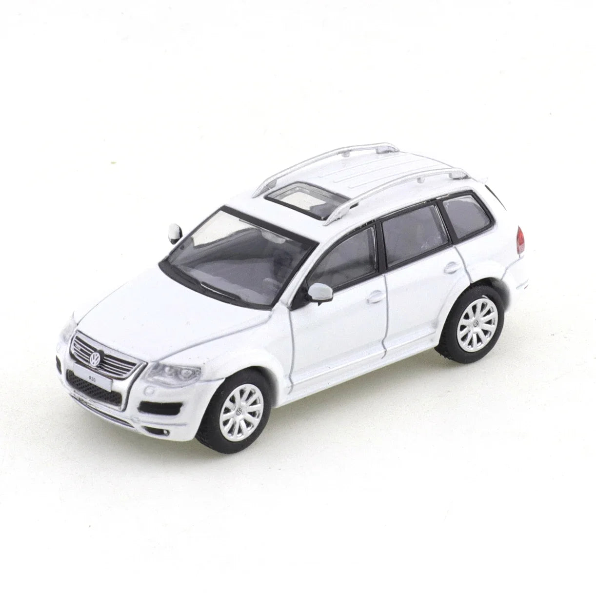 SHADOW / DCT 1/64 Volkswagen Touareg R50 Car Alloy Toys Motor Vehicle Diecast Metal Model Kids Xmas Gift Toys for Boys