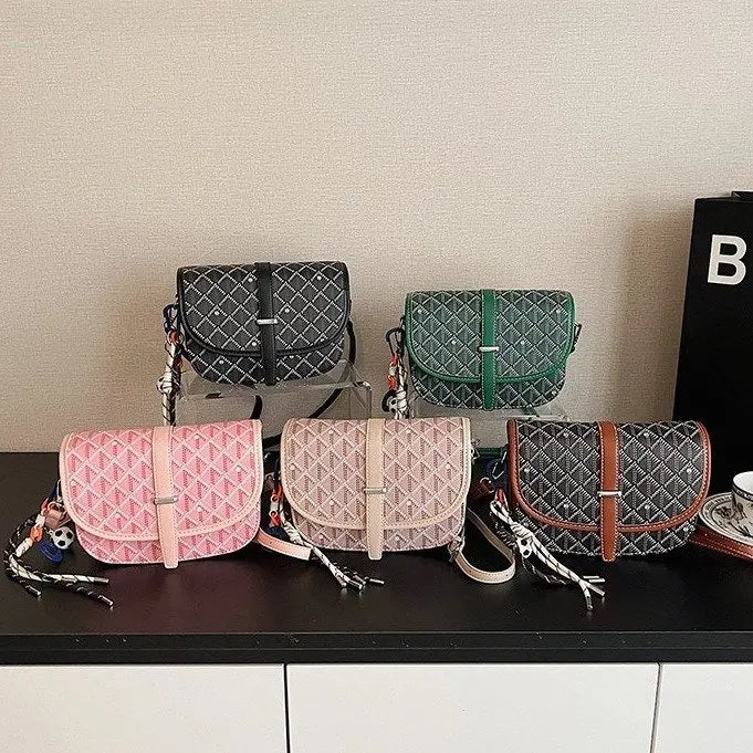 Luxury Fashion-Forward Designer Diaper Bag Women Large Capacity Tote Elegant Leather Crossbody Handbag For A Statement Look