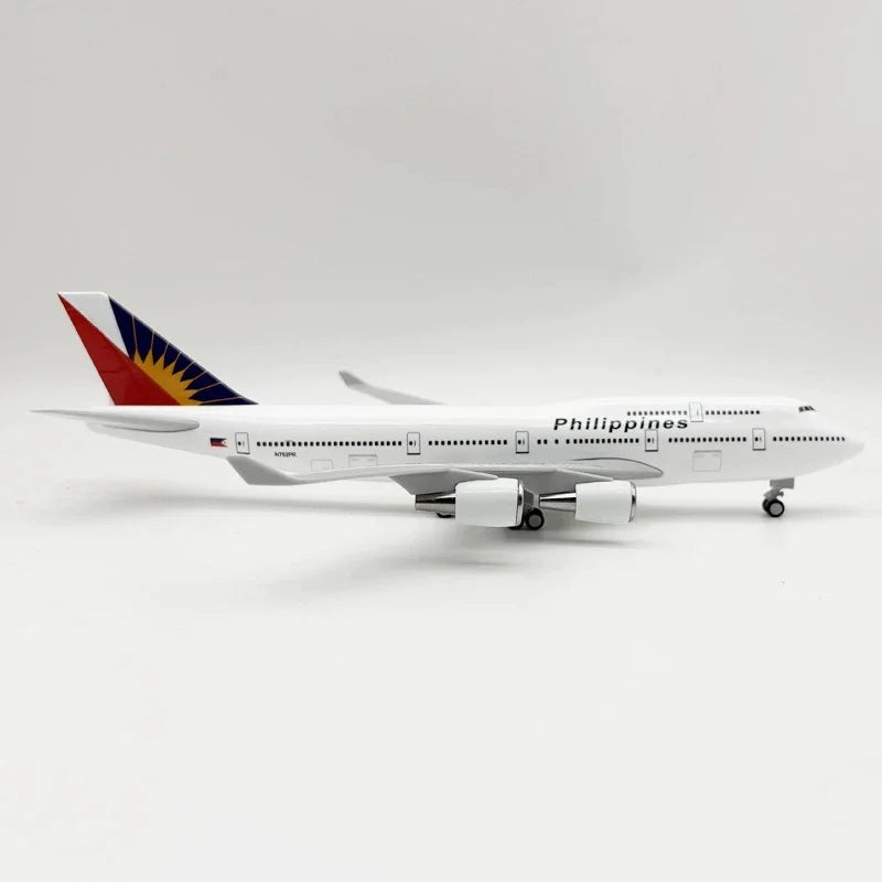 Airplane Scale 1:250 B747 Philippine Airways Aircraft Model 30cm Resin Simulation Aircraft Toys Child Aviation Enthusiast Gift