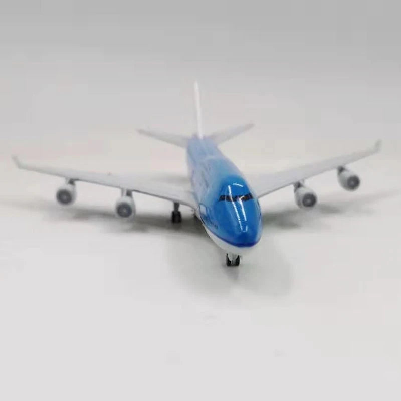 747 Airplane Models Toys 20CM Scale KLM Dutch Alloy Diecast Airport Model for Child Toy Gift and Collection