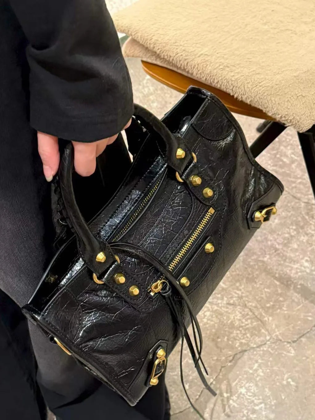 2026 Luxury Design Le City Rivet Motorcycle Bag Leather Leather Leather Handheld Women's Bag Trendy Fashion Single Shoulder Diag