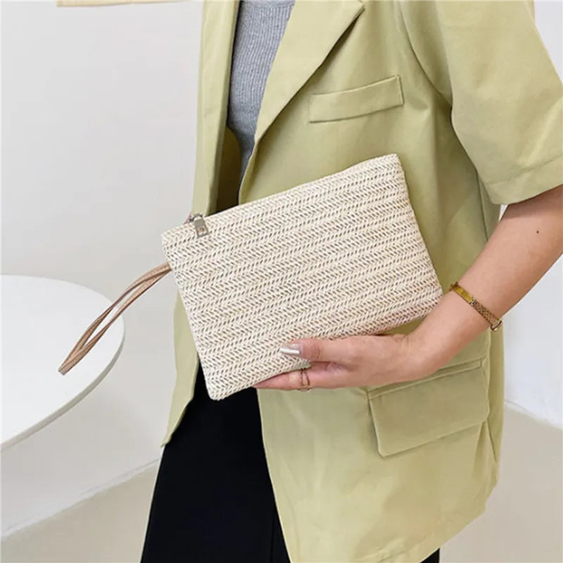 Clutch Bag for Women Handmade Backpack Fashion Ladies Wristlet Girl Phone Solid Straw Woven Coin Purse Beach Wallet Fresh Sweet