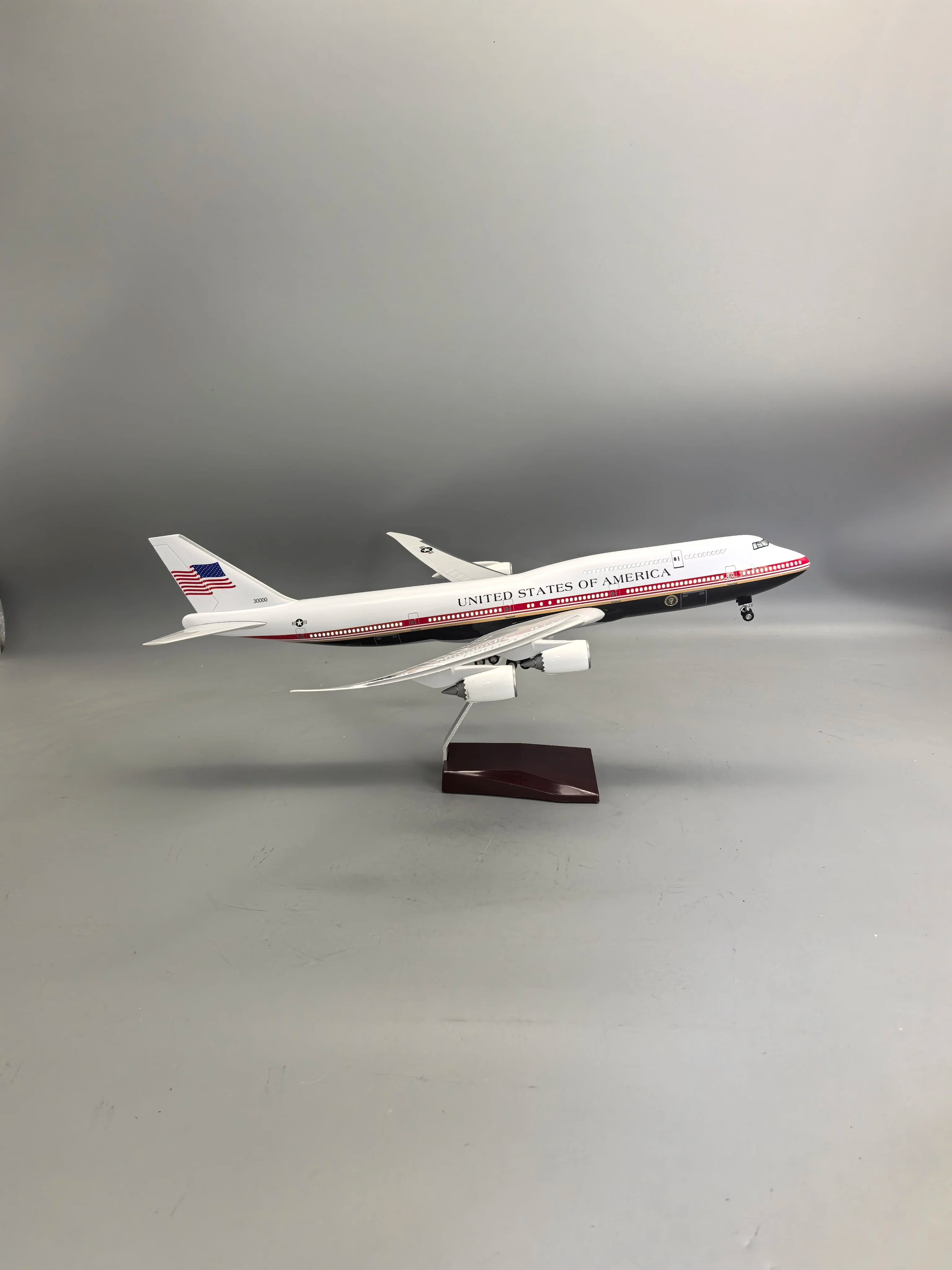 New 47cm Large Scale American Air Force One B747 Airplane Model Kit with Stand for Adult Aviation Souvenir Gift or Plane Toy