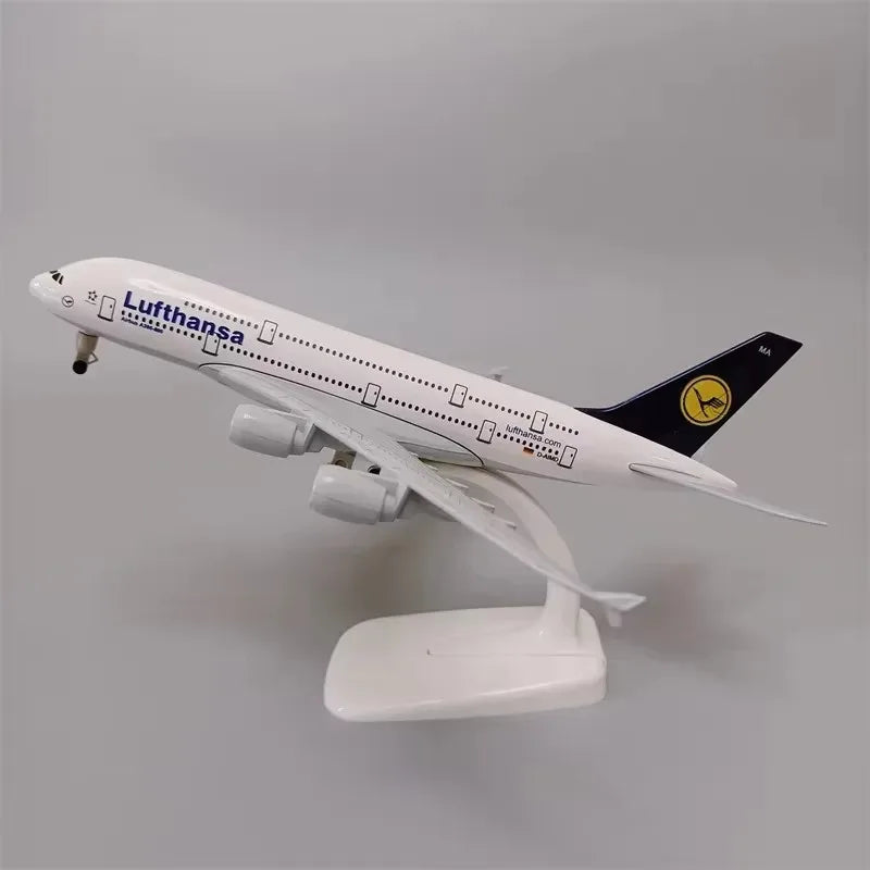 20cm Alloy Aircraft Model A380 Aircraft Airbus Lufthansa Resin Aircraft Model Toy With Landing Gear Collection Hobby Gift