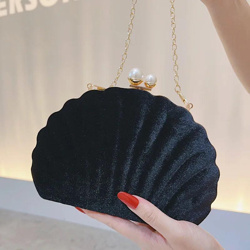 Premium shell black velvet party dinner bag Pearl clasp clutch bag Wedding purse Crossbody bag Velvet women's small bag.
