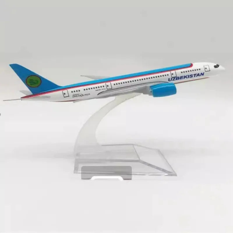 16cm Simulation Alloy Aircraft Uzbekistan Airways B787 Model Airplanes Toy Diecast 1/400 Scale Plane Model Display Miniature